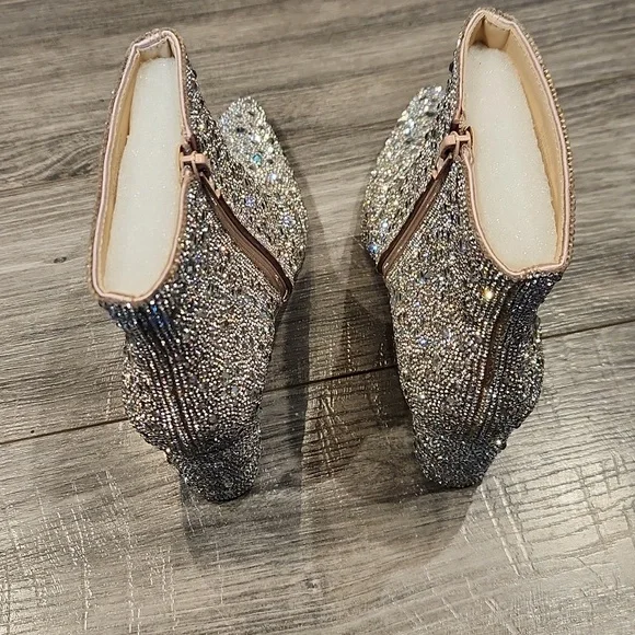 EUC Betsy Johnson Glass stone upper Sequins 3 1/2" heeled Boots sz 8.5M - Picture 8 of 14